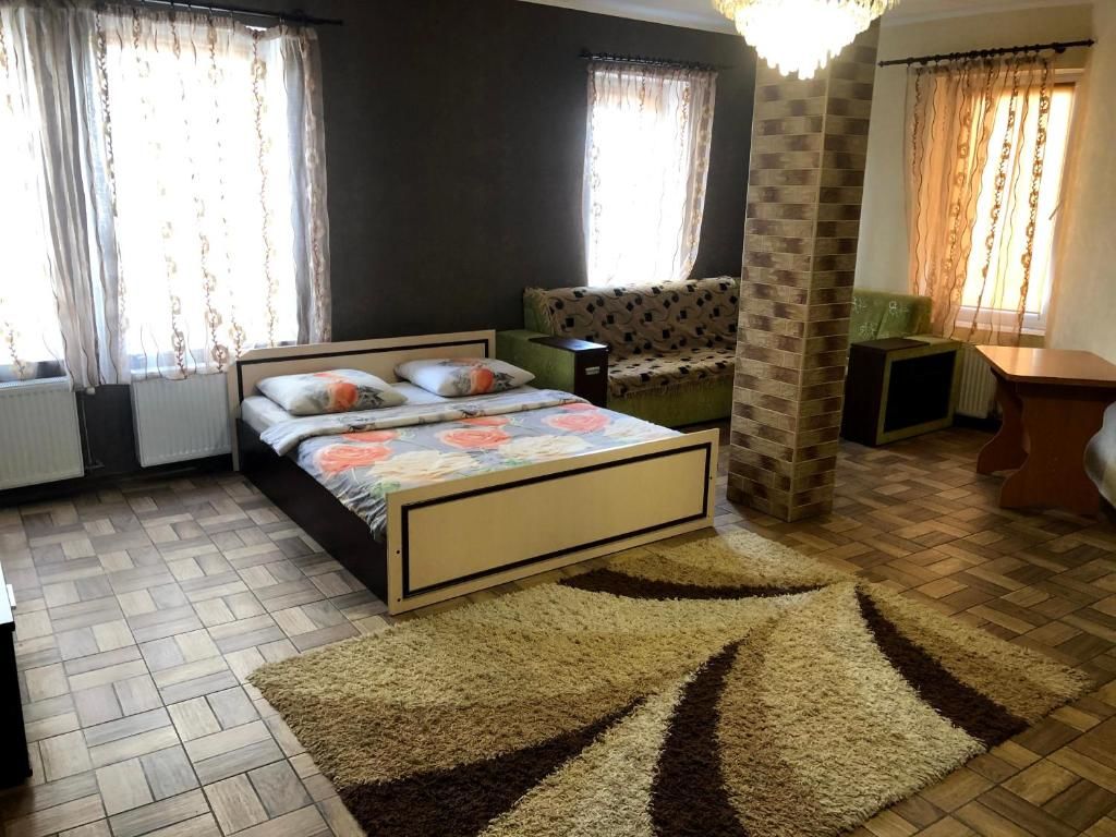 Апартаменты Apartment on square Sh. Petefi, centre Ужгород-30
